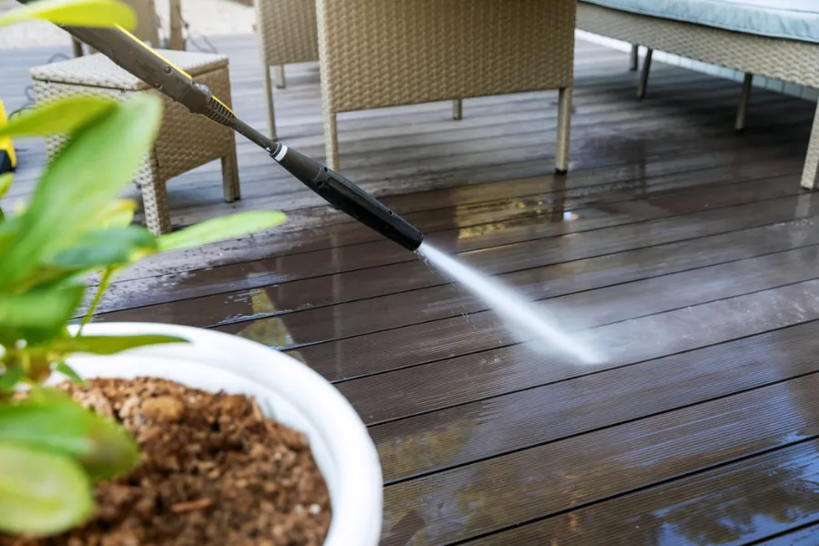 Reliable Deck Pressure Washing in Lafayette, LA